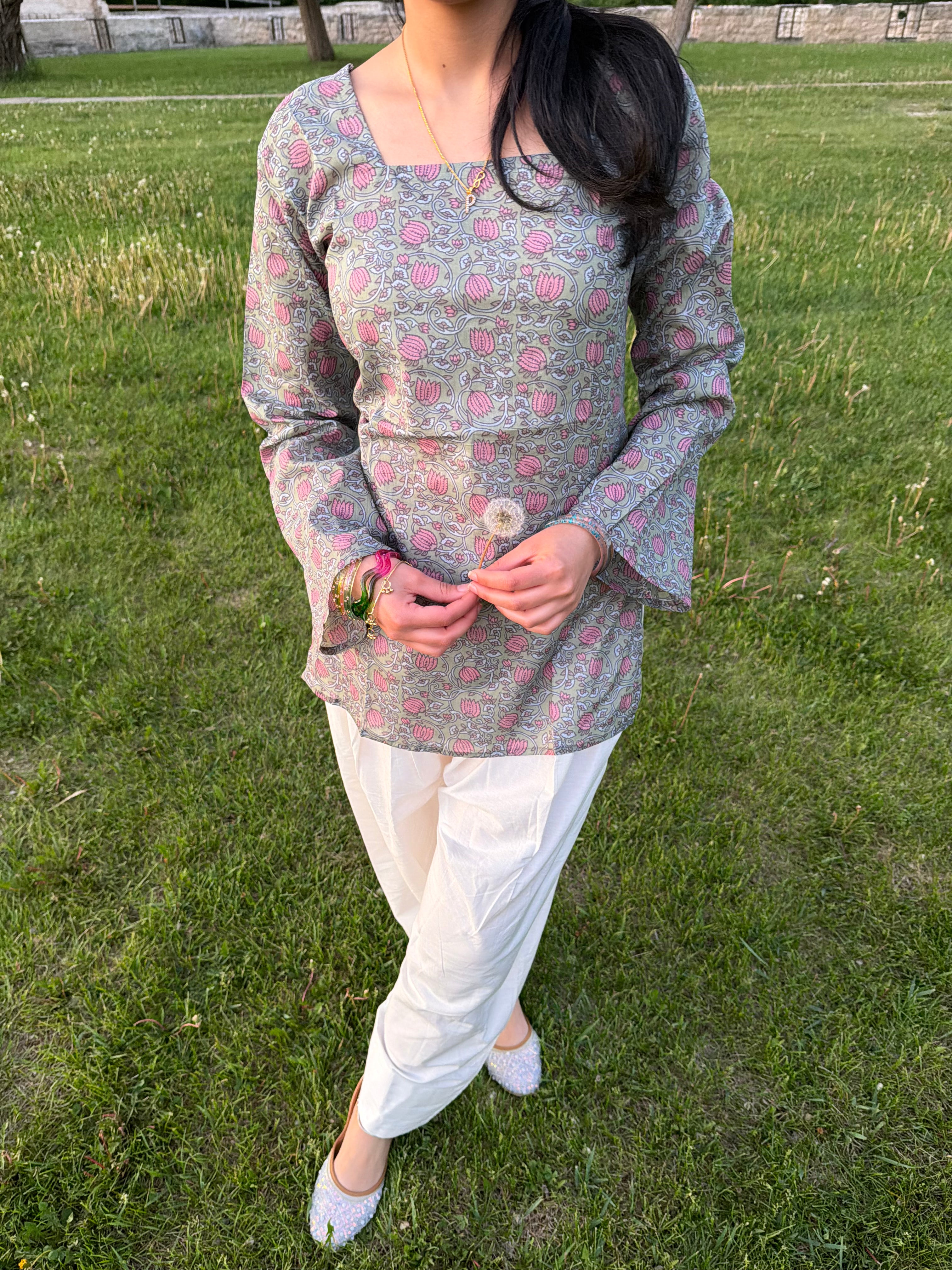 Lotus Kurti